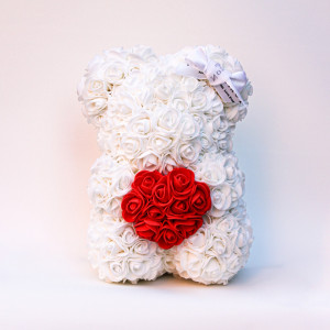 Ursulet floral alb cu inima rosie, din Trandafiri 25 cm, decorat manual, cutie cadou - Img 5