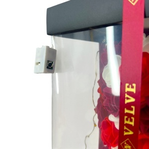 Ursulet floral Triple Color din trandafiri spuma cu LED, 25 cm, in cutie transparenta eleganta - Img 5