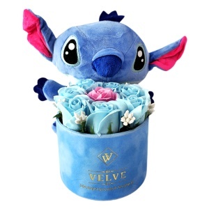 Aranjament cu 8 trandafiri de sapun si plus Stitch, in cutie transparenta, Albastru