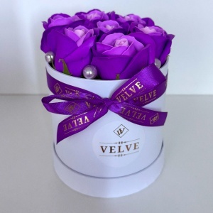 Aranjament floral Glamour Double Color, cutie rotunda cu 7 trandafiri sapun in doua culori, Mov- Lila - Img 2