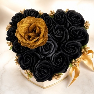 Aranjament floral in forma de inima Velvet Heart cu 15 trandafiri de sapun si accent cu sclipici, Negru - Auriu - Img 2