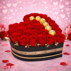Aranjament floral Serenity Red, cutie inima cu trandafiri de sapun si bomboane de ciocolata Ferrero Rocher