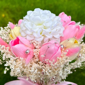 Buchet de mireasa premium, cu lalele, dalie artizanala, broom conservat si perle, 34 cm - Img 2