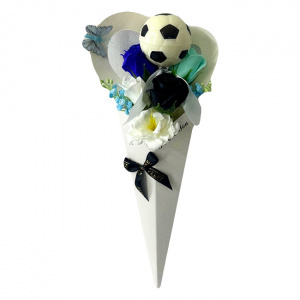 Buchet Elegant cu trandafiri de sapun, flori artizanale si decoratiune minge - Img 6