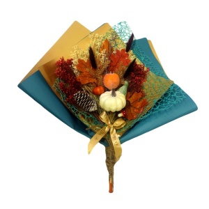 Buchet floral de toamna Amber Dream, cu broom si langurus  criogenat si detalii tematice, dovleci, ghinde, ciupercute
