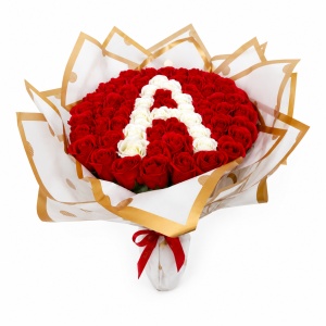 Buchet floral personalizat cu litera din 65 trandafiri de sapun, Rosu- Alb, 50x40 cm - Img 1