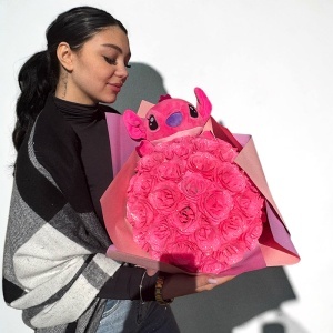 Buchet floral premium Stitch cu 35 trandafiri decorativi cu efect glitter, inaltime 42 cm, Roz - Img 6