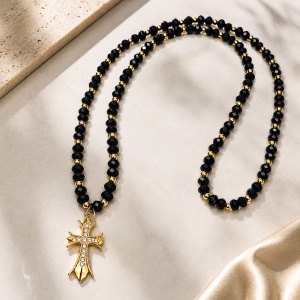 Colier Rosaria, model lung cu margele negre fatetate si pandantiv cruce cu cristale, Auriu