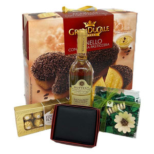 Cos cadou barbati de Paste Premium Gentleman cu vin Bottega Sauvignon, Panettone, Ferrero Rocher si portofel din piele