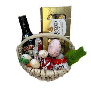 Cos cadou de Paste, de Baileys Original 200ml, praline Ferrero, praline Kinder Bueno, iepuras decorative si oua decorative