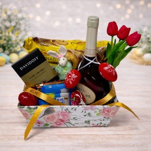 Cos cadou Paste Easter Delight cu vin Mateus, ciocolata Ritter, cafea Davidoff, cozonac Boromir si decoratiune iepuras