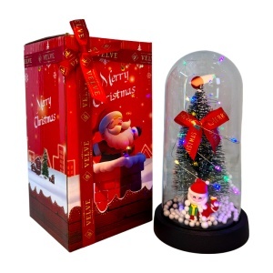 Cupola decorativă de Crăciun cu lumini led, brăduț, zăpadă și decorațiuni, Rosu, 22x11 cm