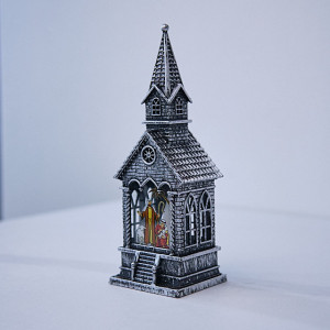 Decoratiune luminoasa in forma de capela cu ilustratie religioasa, Gri, cu LED, 17cm