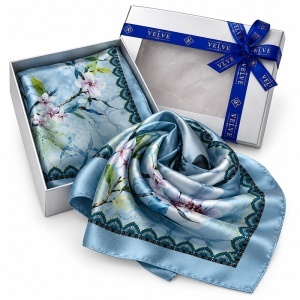 Esarfa premium dama cu imprimeu floral delicat, 70 x 70 cm, Bleu - Img 6