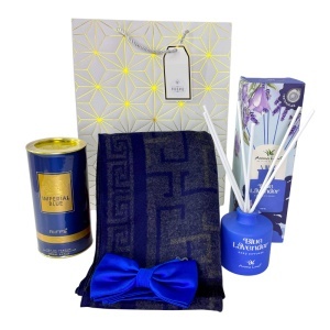 Pachet Blue Elegance pentru barbati, cu parfum Imperial Blue, fular, difuzor Blue Lavender si papion, in punga cadou