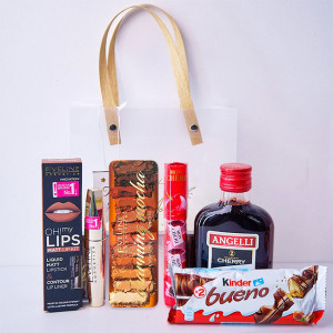 Pachet cadou Beauty Gift, cu Ruj Liquid Matt Eveline Cosmetics, Rimel Eveline Cosmetics, Farduri de pleoape Eveline Charming Mocha, 5 praline Mon Cherry, Kinder Bueno si lichior Angelli Cherry 200ml, in punga asortata, Crem