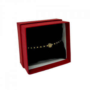 Pachet cadou pentru indragostiti, Sparkle, ursulet de plus 45cm, bratara cu sur, praline Cherry Queen Rochen122gr. ambalate in cutie cadou