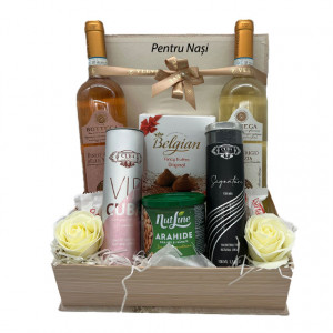 Pachet cadou pentru nasi, Bottega Pinot GrigioVenezia rosu si alb, 2 Parfumuri Cuba 100 ml, Trufe Belgian, arahide Nutline si praline Raffaello