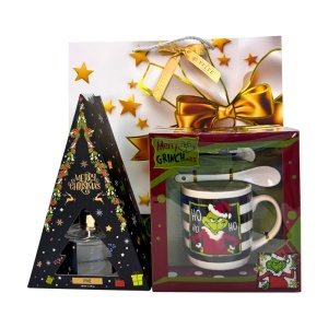 Pachet Christmas Delight, cu odorizant de camera si set cana ceramica, farfurie si lingurita, in punga cadou, Verde inchis