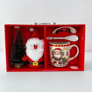 Pachet de Craciun, cu decoratiune si set ceramic pentru servirea cafelei, in cutie cu tematica, Model I, 29x17x89 cm - Img 2