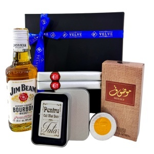 Pachet Gentleman Dad, pentru cel mai bun tata, cu parfum arabesc 50 ml, Jim Beam 200 ml, trabucuri, banut ciocolata si bricheta personalizata, in cutie eleganta