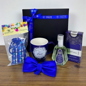 Pachet Pure Love "Pentru cel mai bun bunic", parfum, cana personalizata, papion si odorizant auto, in cutie cadou - Img 2