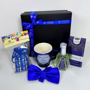 Pachet Pure Love "Pentru cel mai bun tata", parfum, cana personalizata, papion si odorizant auto, in cutie cadou - Img 2