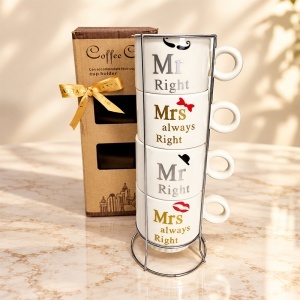 Set 4 cani Mr Right si Mrs Always Right, 200 ml fiecare, cu suport metalic, inaltime 25 cm, in cutie stilizata
