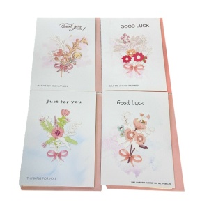 Set 4 felicitari cu design 3D si plic