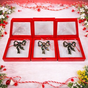 Set 6 martisoare elegante tip brosa, cu cristale, ambalate individual - Img 2