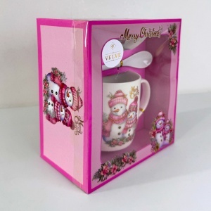 Set cana ceramica, farfurie si lingurita, Merry Christmas Pink Snowman, ambalata in cutie cu fereastra, 200ml - Img 3