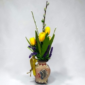 Set elegant Golden Tulips cu aranjament floral in vaza, vin rose si praline Heidi - Img 3