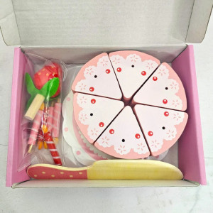 Set tort aniversar din lemn Princess Cake cu capsuna si lumanari, 3+ ani - Img 6