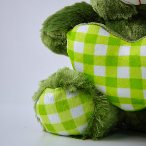 Ursulet de plus Coco, cu inimioara, inaltime 30cm, Verde