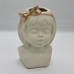 Vaza Girl, din material ceramic, crem