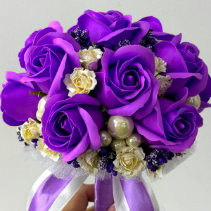Buchet Mireasa, cu trandafiri de sapun, stamine , flori de hartie si accesorii, mov - Img 6