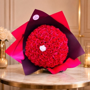 Buchet Red Opulent cu 101 trandafiri de sapun, Rosu-Alb - Img 2