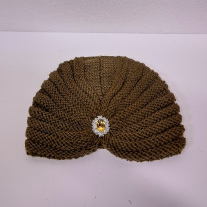 Caciula dama tip turban elegant, cu brosa, Maro inchis