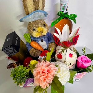 Cos cadou Paste Bunny Elegance cu vin rose Domeniile Bohotin, cafea Davidoff, praline Heidi si dulciuri Kinder - Img 3