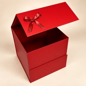 Cutie pentru cadou Red Elegance, rosie cu panglica si fundita, 26x25 cm - Img 2