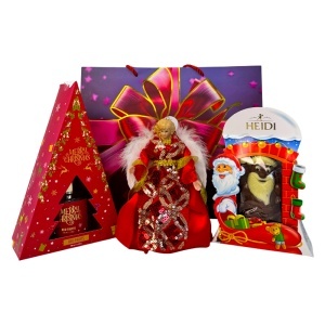 Pachet Christmas Delight, cu odorizant de camera, varf de brad in forma de inger si Mos Craciun de ciocolata Heidi, in punga cadou