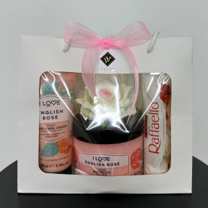 Pachet GiftDay pentru dama, Unt de corp 200ml, Crema de maini 100ml,praline Raffaello 80gr si un trandafir de spuma in punga cadou - Img 2