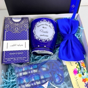 Pachet Pure Love "Pentru cel mai bun frate", parfum, cana personalizata, papion si odorizant auto, in cutie cadou - Img 3
