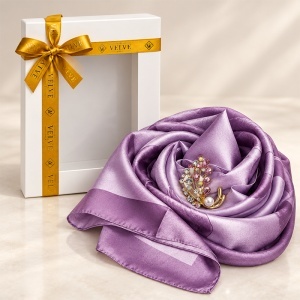 Pachet Silky pentru femei cu esarfa eleganta si brosa, 170 x 90 cm, Lila - Img 5
