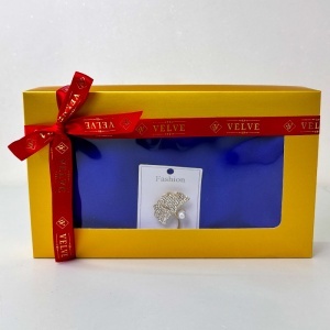 Pachet Silky pentru femei, cu esarfa eleganta si brosa, in cutie cadou, Albastru royal - Img 6