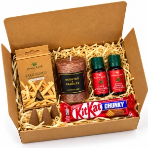 Set cadou Aroma Bliss, cu KitKat Chunky, lumanare, conuri Palo Santo si 2 uleiuri parfumate, Model Cupru - Img 3