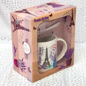 Set cana din ceramica si lingurita, Provence, ambalata in punga cadou asortata, cu fereastra, 200ml