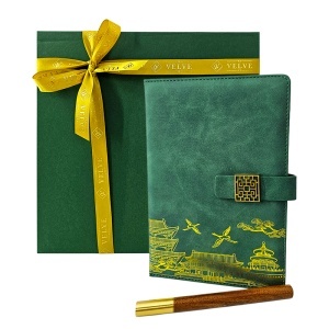 Set Oriental Notebook, cu agenda si pix, in cutie eleganta, Verde
