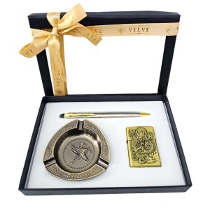 Set pentru barbati Dragon Kit, cutie cu bricheta metalica, scrumiera si pix, Vintage gold