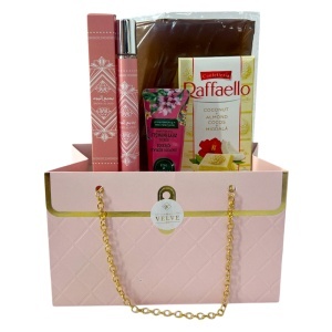 Set premium Luxury Brown, cu esarfa maro din matase, parfum Badee Al Oud 35 ml, crema de maini si Raffaello, in cutie cadou tip geanta - Img 7